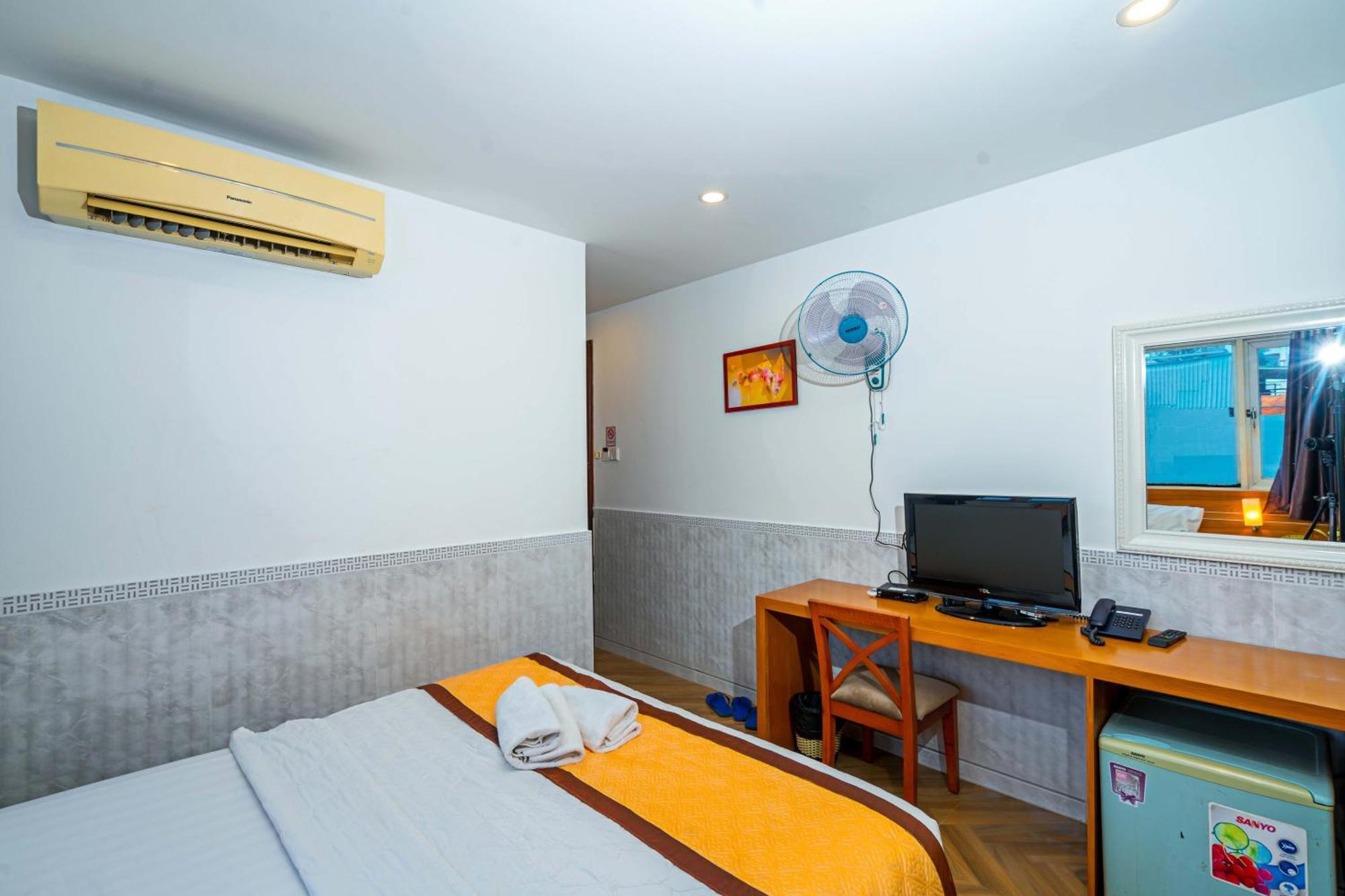 Felix Khách sạn hẻo lánh